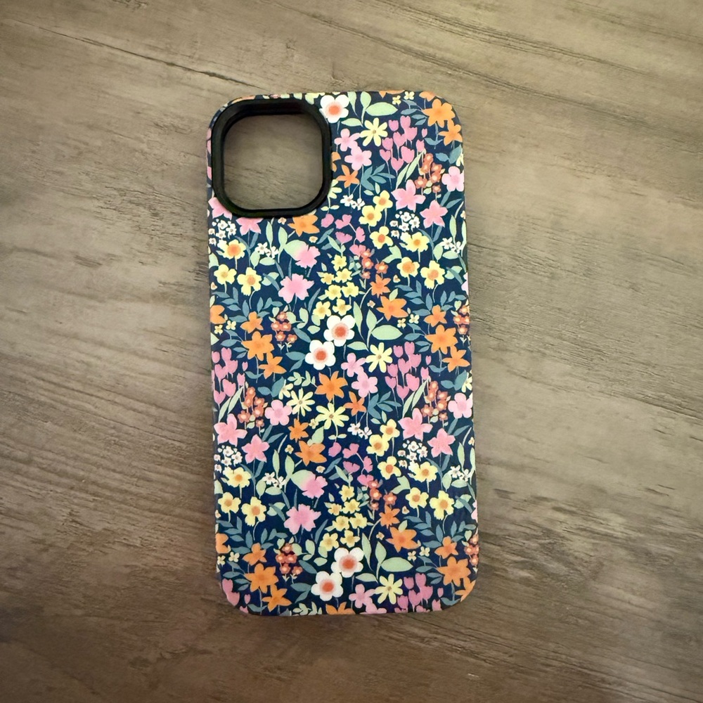 Blue flowered casely  case￼
